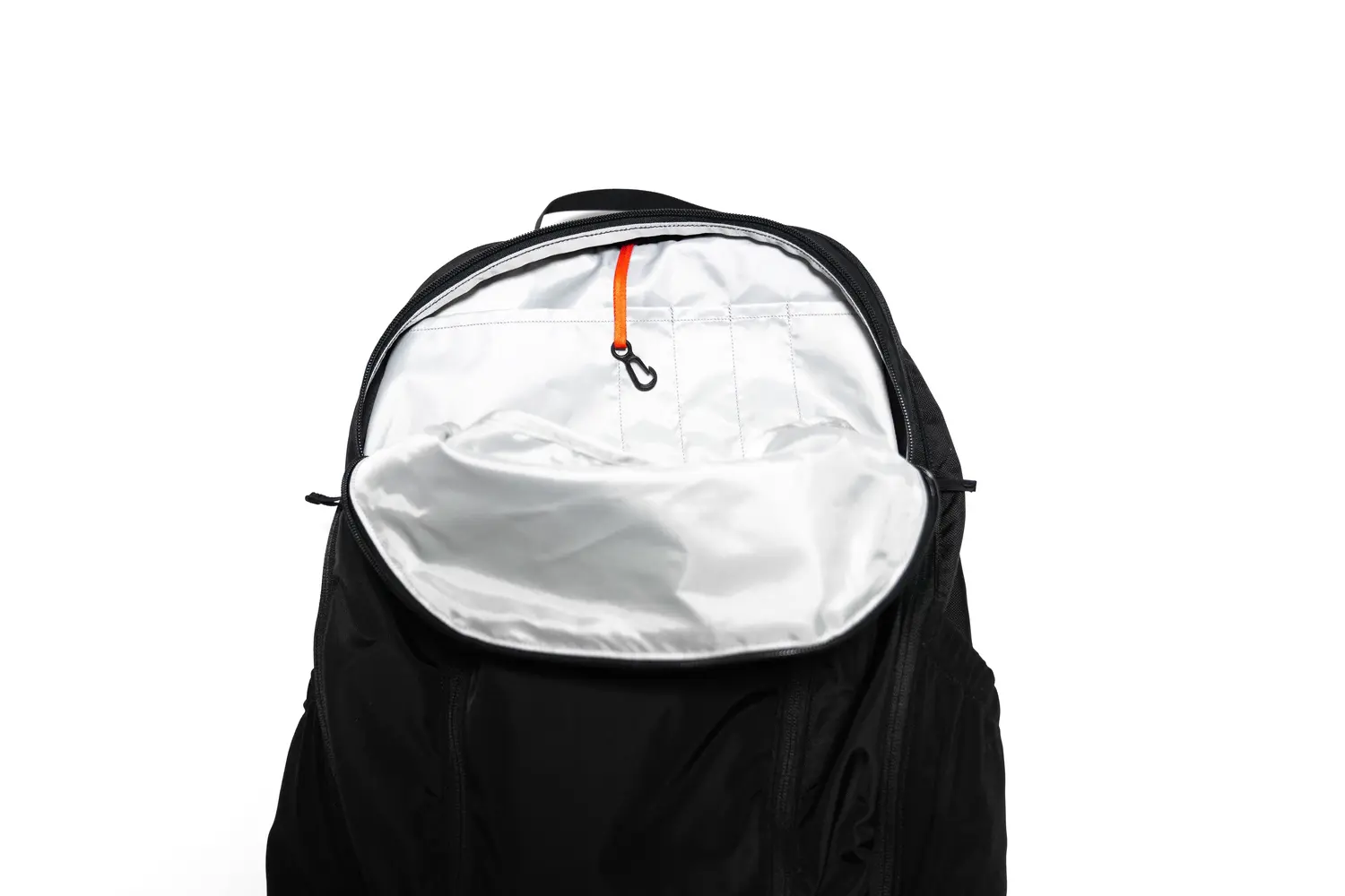 ARC'TERYX『Mantis（マンティス）32』レビュー。この収納力を探してい