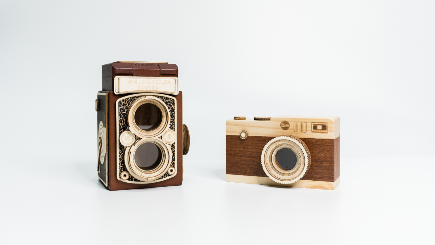 木箱のカメラがレトロで可愛い。2021年のカルディのカメラ缶は一味違う 