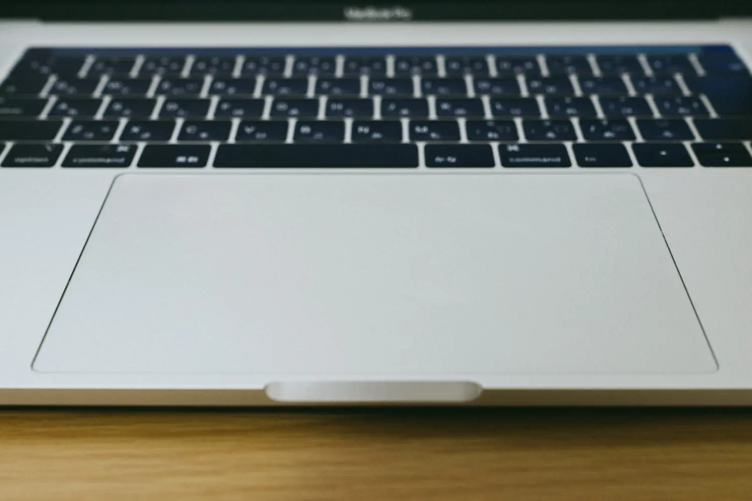 解決】MacBookのトラックパッドが押し込めない。反応しなくなったり 