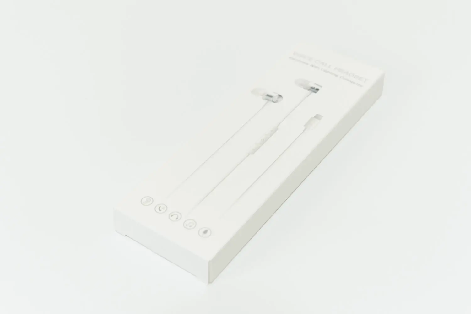 高音質な磁石で絡まりにくいコスパ抜群な「Zeniss」の有線イヤホンを
